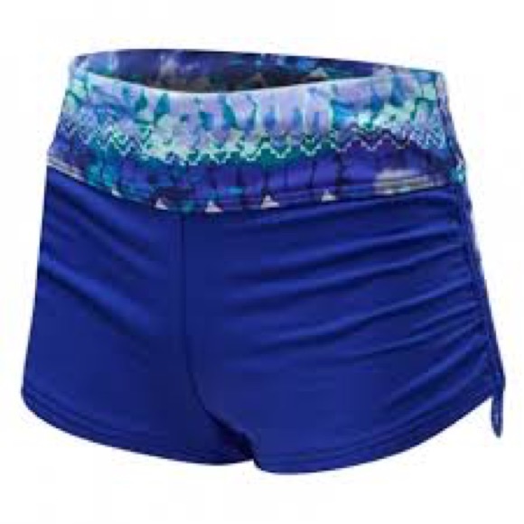 Tyr Short - Picture 2 of 3